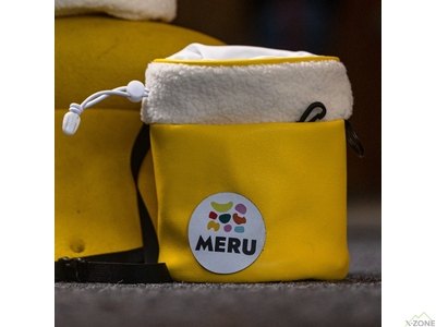 Мешочек для магнезии Meru Winter furry bag, White top/Yellow bottom - фото