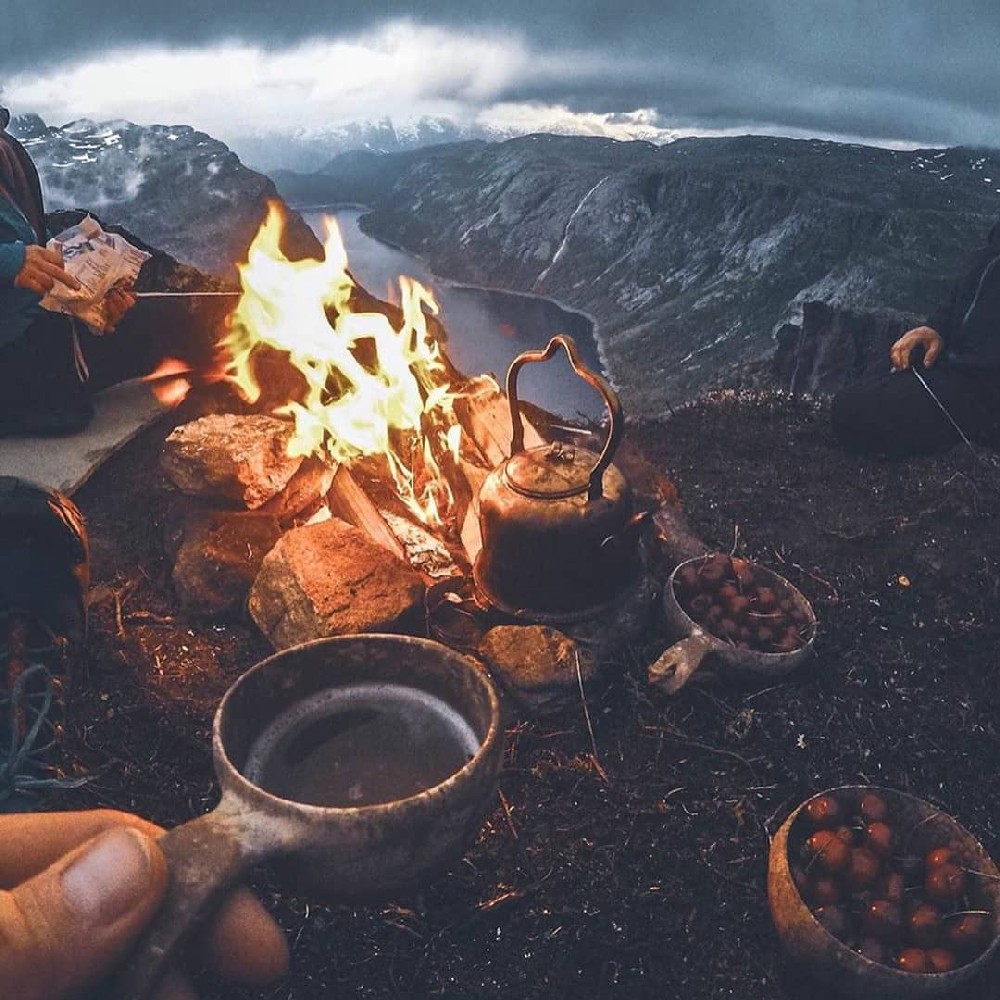 Два рецепта напитков из лесных ягод и фруктов