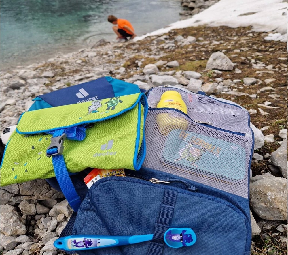 Вибір органайзера за матеріалами та водостійкістю