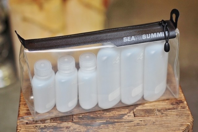 Для кожного виду подорожі &mdash; свій тип косметички